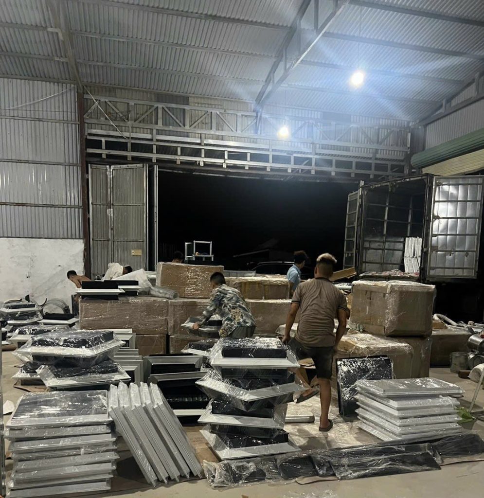 Dịch vụ bốc xếp kho xưởng tại quận 8 TPHCM- Hưng Phát 