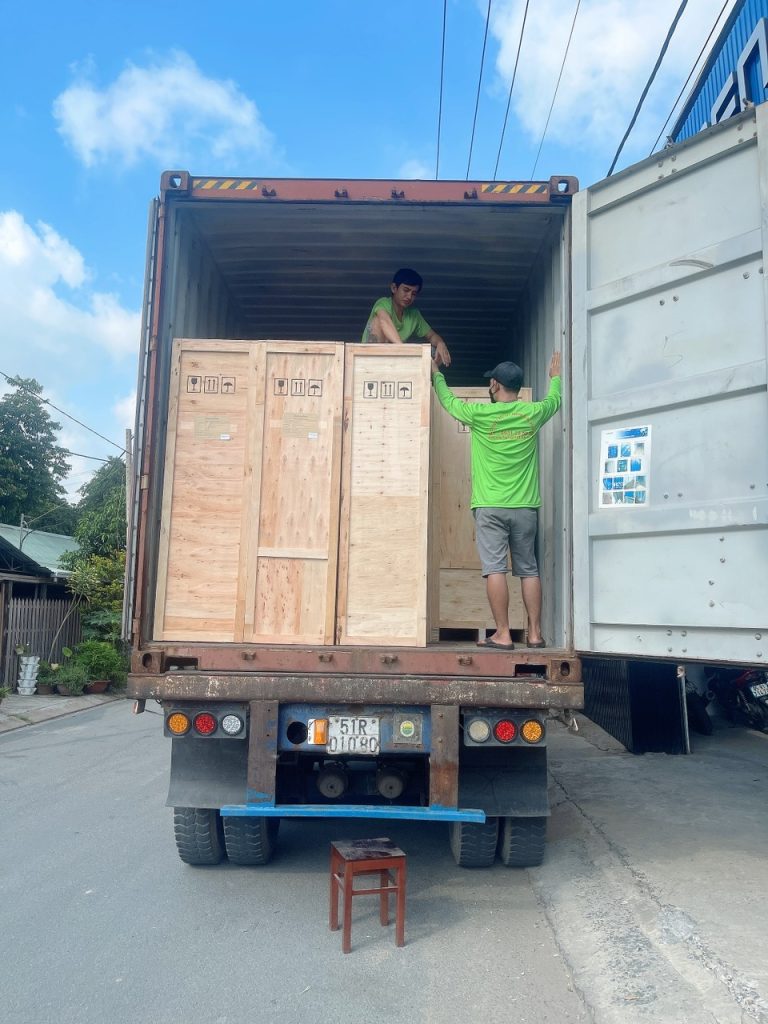 Dịch vụ bốc xếp container tại Quận 1, TP.HCM