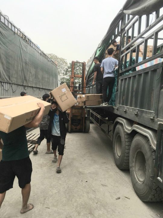 Dịch vụ bốc xếp KCN Long Thành hàng hóa kho xưởng, container- Hưng Phát Cho thuê xe tải chở hàng tại khu công nghiệp Long Thành