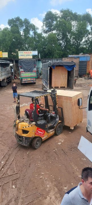 Dịch vụ bốc xếp KCN Nhơn Trạch giá rẻ theo giờ, ngày, ca - Hưng Phát Di dời máy móc tại Nhơn Trạch