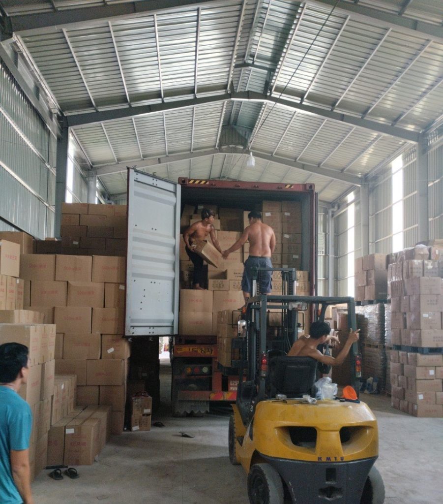 Dịch vụ xe nâng hàng hóa, xe container tại Hưng Yên 