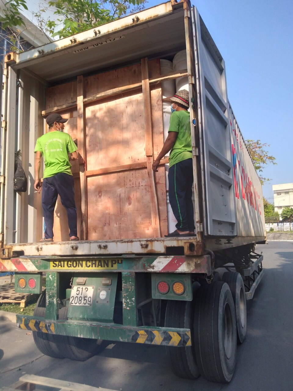 Dịch vụ bốc xếp container, xếp dỡ hàng -Hưng Phát