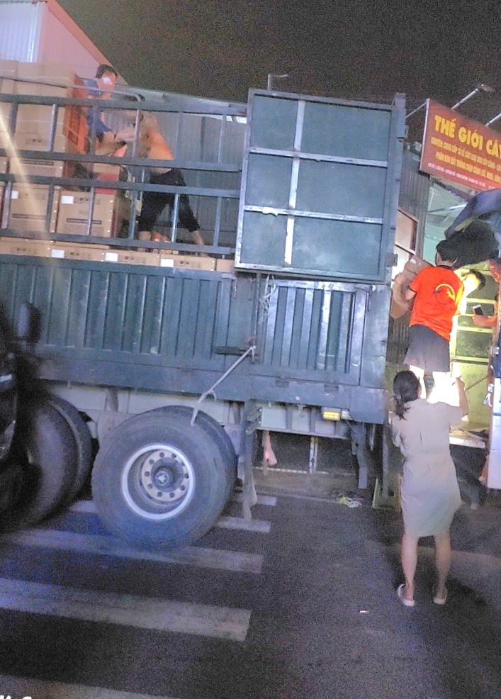 Dịch vụ bốc xếp Bến Tre giá 55k/h - kho xưởng- container