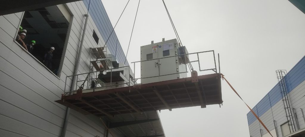 Cho thuê xe nâng hạ Container, máy móc, di dời kho xưởng KCN Dĩ An, Bình Dương