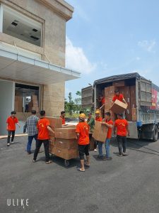 Dịch vụ bốc xếp tại Long Biên giá rẻ, chuyên nghiệp- Hưng Phát