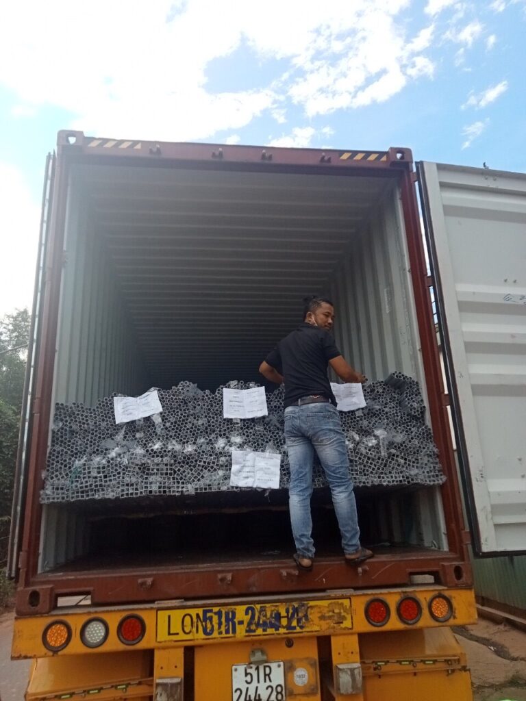 Dịch vụ bốc vác hàng, bốc xếp container tại Điện Biên - Hưng Phát Dịch vụ bốc vác hàng, bốc xếp container tại Điện Biên - Hưng Phát