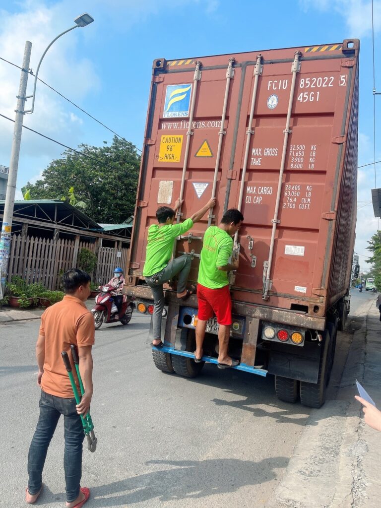 Cho Thuê, Cung Ứng Lao Động Tại Hà Tĩnh - Nhân Công Phụ Kho Giá Rẻ