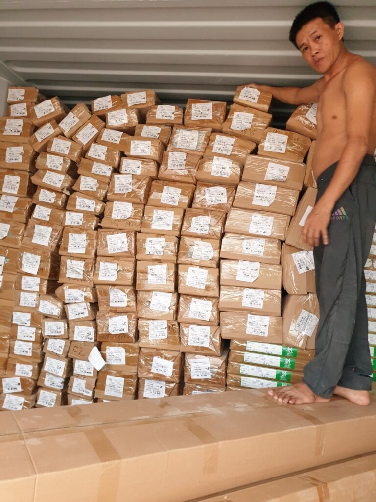 Dịch vụ bốc xếp tại Quảng Trị giá rẻ, chuyên nghiệp- Hưng Phát Dịch vụ bốc xếp container tại Quảng Trị giá rẻ, chuyên nghiệp- Hưng Phát