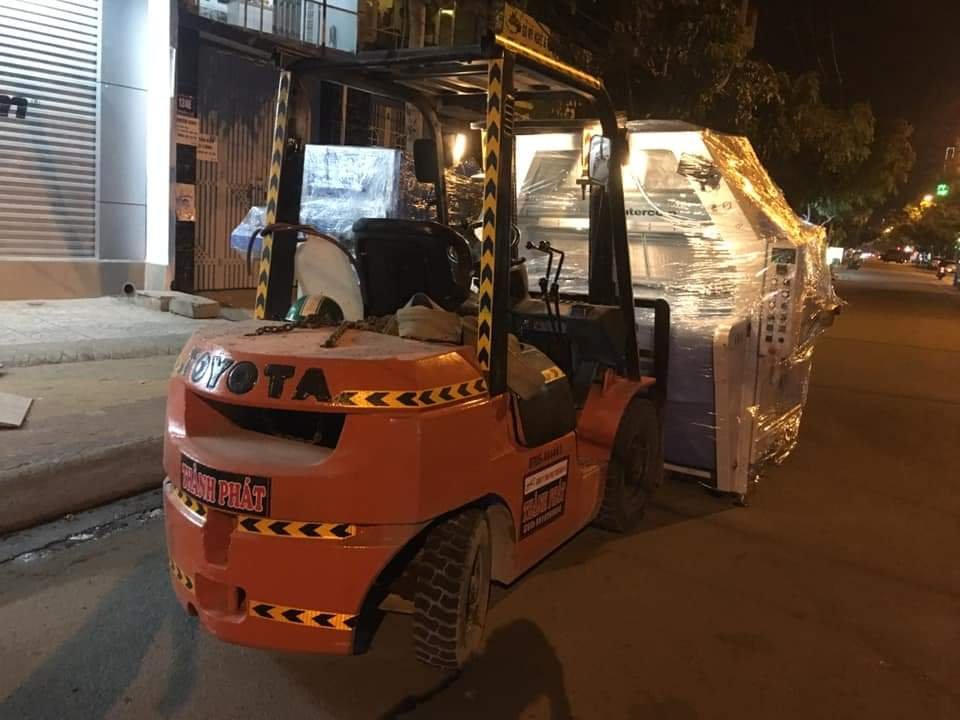 Cho thuê xe nâng Quảng Bình theo giờ, ngày, tuần giá rẻ- Hưng Phát