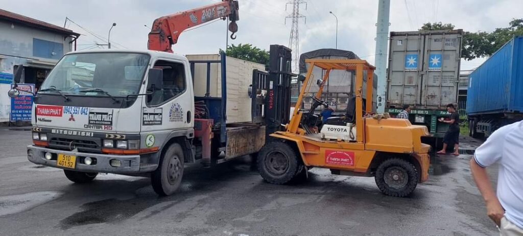 Dịch vụ cho thuê xe nâng cẩu Nam Định uy tín chuyên nghiệp- Hưng Phát