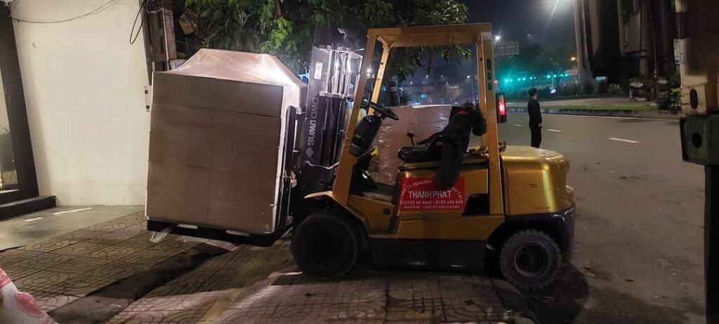 Dịch vụ cho thuê xe nâng Quảng Trị giá rẻ, uy tín - Hưng Phát