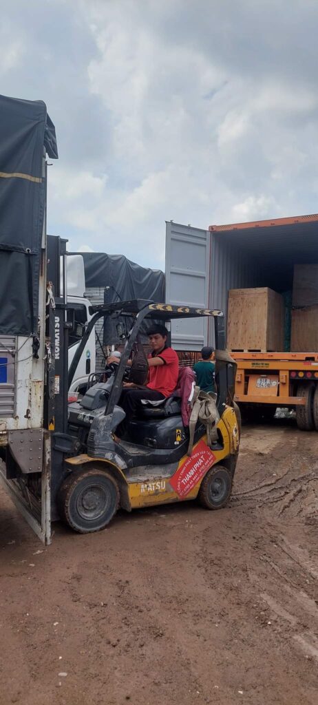 Dịch vụ cho thuê xe nâng Bắc Giang theo giờ, ngày, tuần giá rẻ - Hưng Phát