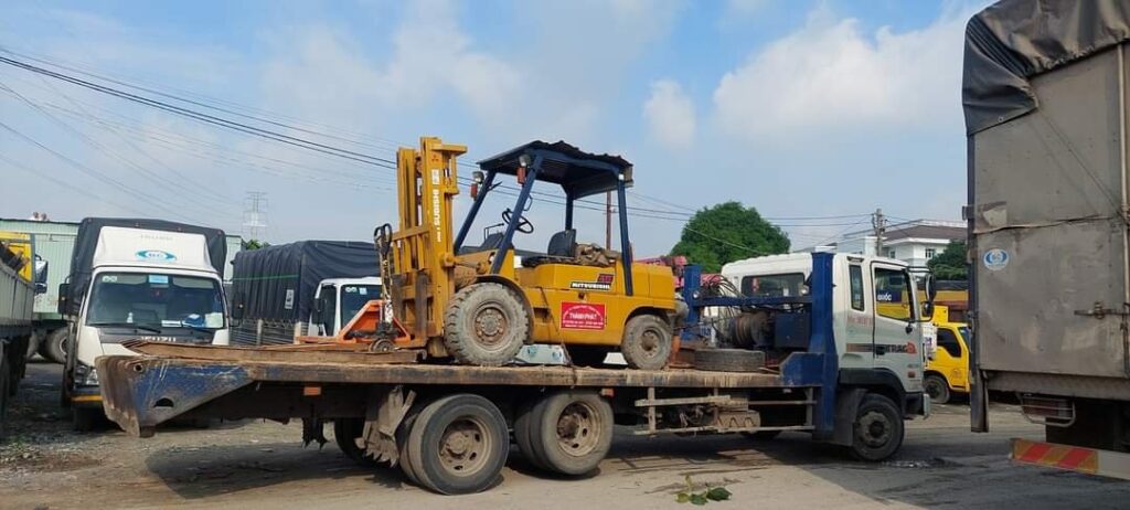 Dịch vụ cho thuê xe nâng Bắc Giang theo giờ, ngày, tuần giá rẻ - Hưng Phát