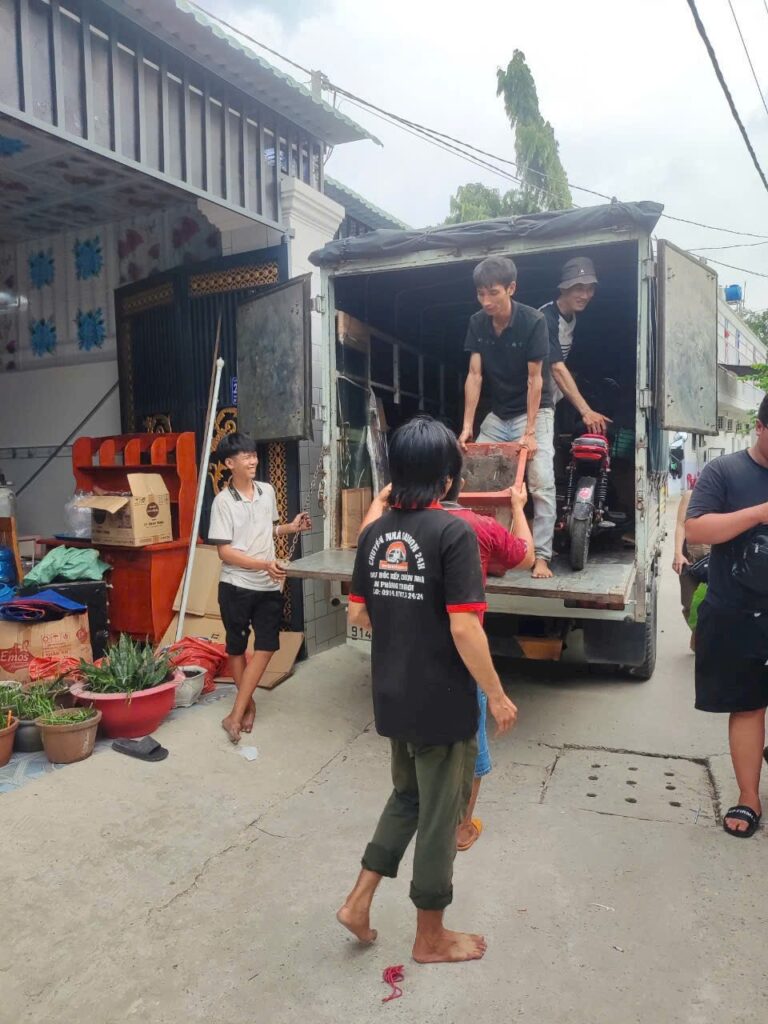 Dịch vụ chuyển nhà trọn gói Tuyên Quang giá rẻ, an toàn - Hưng Phát Dịch vụ chuyển nhà trọn gói Tuyên Quang giá rẻ, an toàn - Hưng Phát