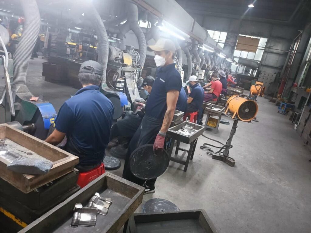 Mẫu hợp đồng lao động mới nhất hiện nay cần lưu ý