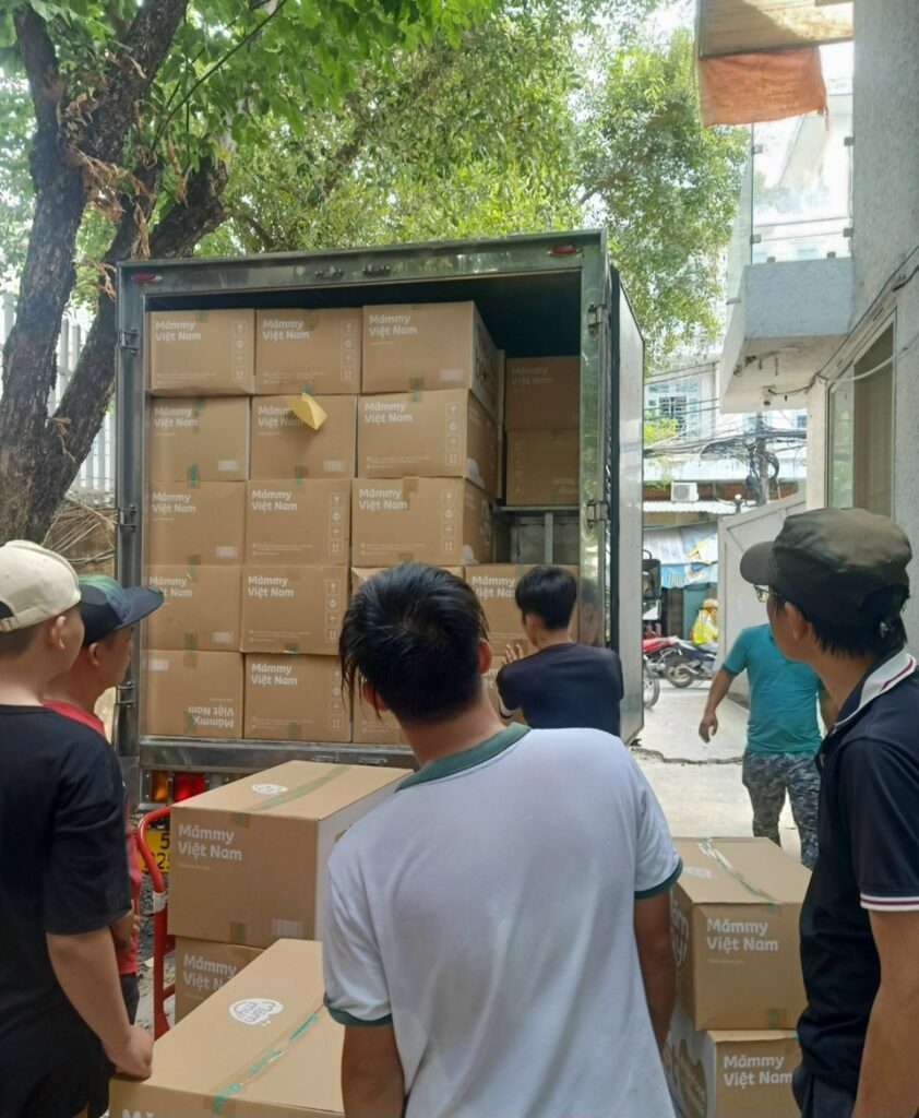 Dịch vụ bốc xếp KCN Công Nghệ Cao TP.HCM uy tín giá rẻ - Hưng Phát