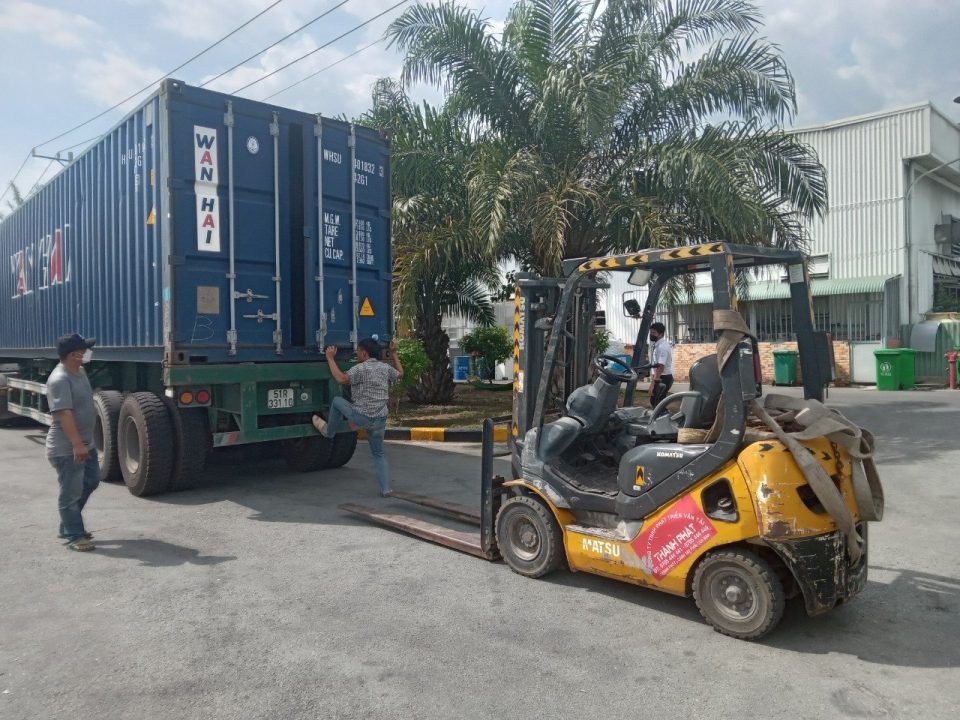 Dịch vụ Cho thuê xe nâng tại Phú Quốc giá rẻ nhanh chóng 24/7 - Hưng Phát