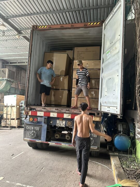 Dịch vụ bốc xếp KCN An Tây theo giờ ngày hoặc trọn gói công việc.
