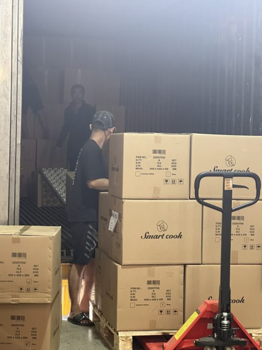 Dịch vụ bốc xếp KCN Tân Đô theo giờ, ngày, thời vụ - Hưng Phát Dịch vụ bốc xếp container KCN Tân Đô theo giờ, ngày, thời vụ - Hưng Phát