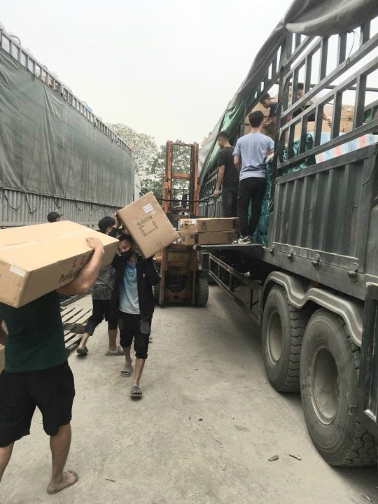 Dịch vụ bốc xếp tại KCN VSIP Bắc Ninh giá rẻ, có mặt nhanh chóng Dịch vụ bốc xếp tại KCN VSIP Bắc Ninh giá rẻ, có mặt nhanh chóng